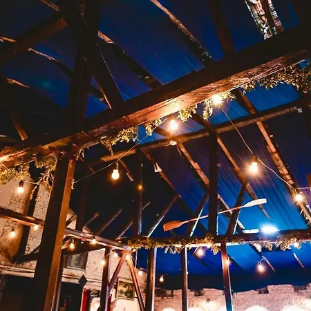 Motel para Casais Антуражный Лофт В Центре Для Двоих